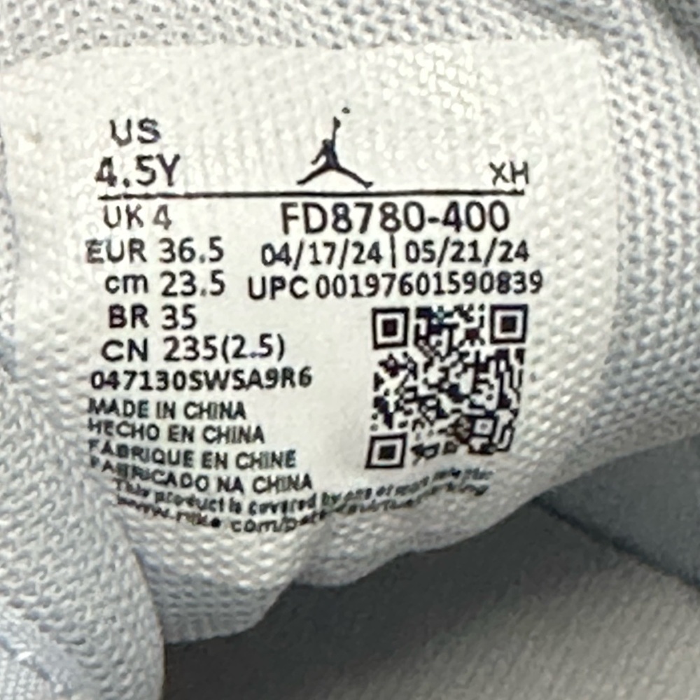 Custom Cartoon painted Kids Blue and White air Jordan Sneakers size 4.5 Y - Picture 4 of 15